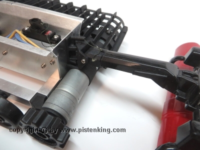 Preview: Fahrgestell zu Dickie PistenBully 600