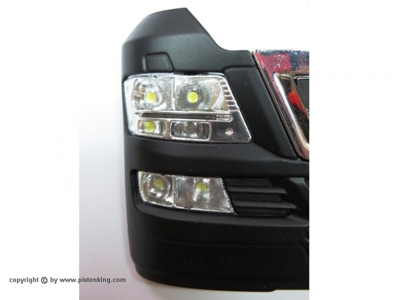 Kingbus Frontscheinwerfermodule für ScaleArt MAN TGX